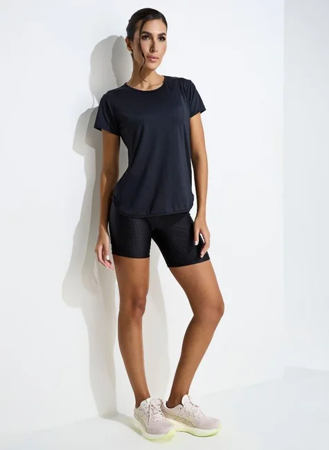 02 t shirt long fit feminino preto