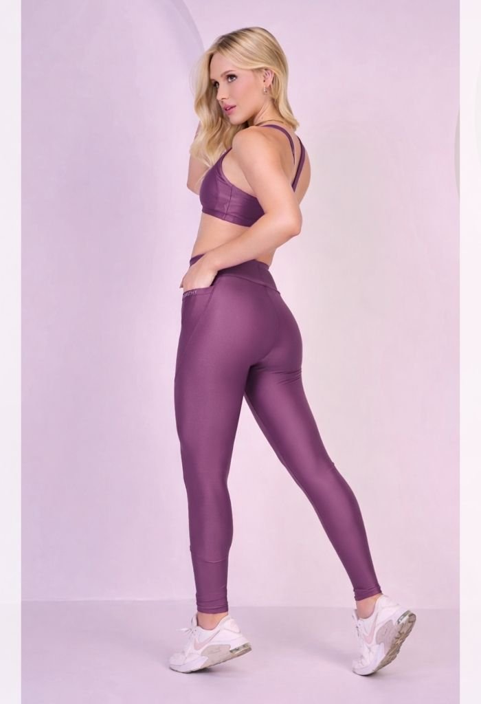 02 legging com cos anatomico e bolso feminino roxo