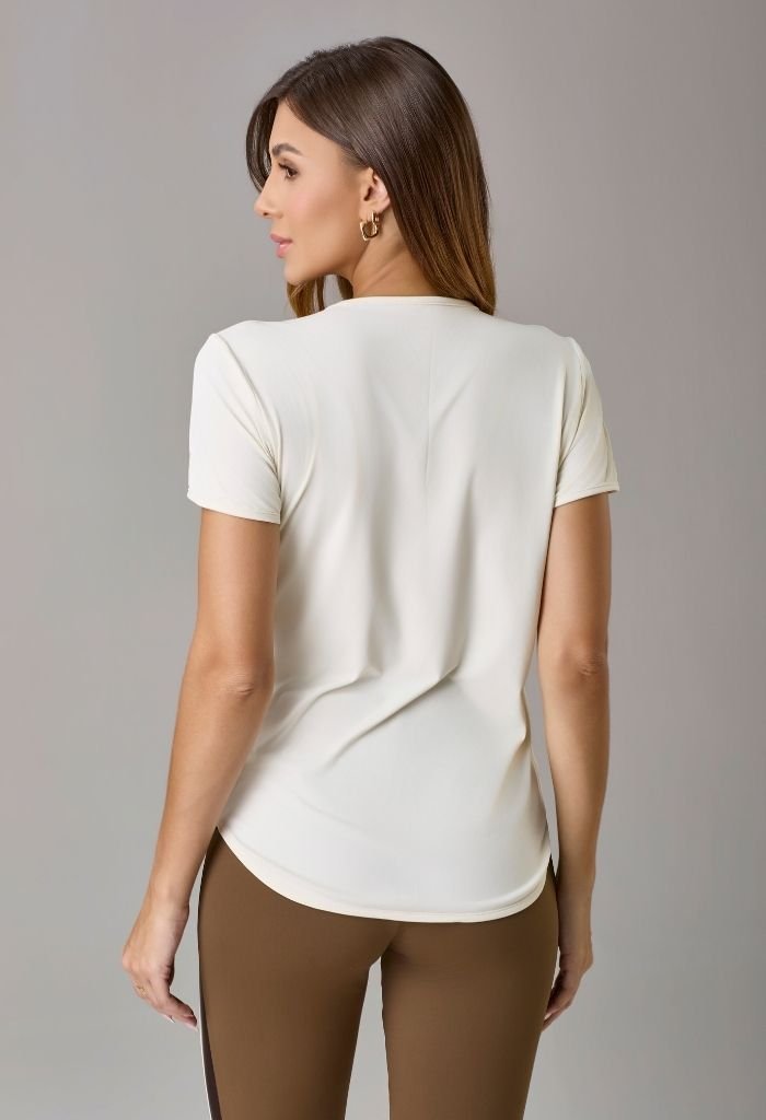 41288-BRANCO-2 Camiseta T-Shirt Long Fit Feminina Off White Gorethy - Vista Costas