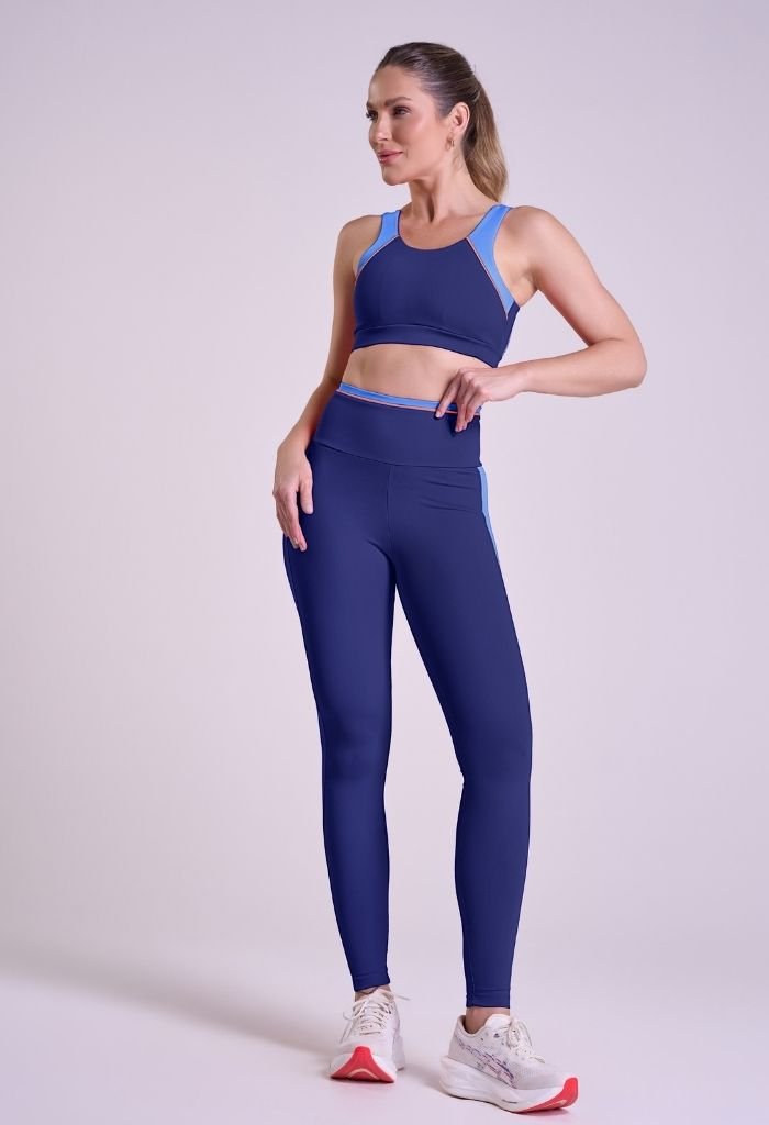 41455-azul-1 Legging Energy Feminina Azul Marinho Gorethy com Recorte Lateral Contrastante - Vista Frontal Corpo Inteiro