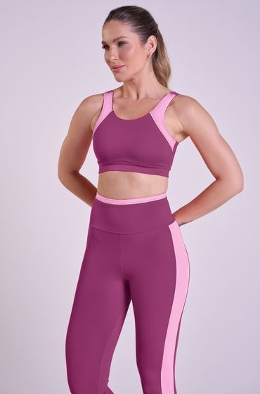 Legging Energy Feminina Viena Gorethy com Recorte Lateral Contrastante - Vista Frontal Enquadramento Médio