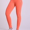 Legging Training Feminina Laranja Flow Gorethy - Vista Frontal Enquadramento Médio nas Pernas