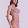 Sutiã Ana Clara com Bolha Lilás Satim Gorethy - Vista Lateral Corpo Inteiro com Calcinha